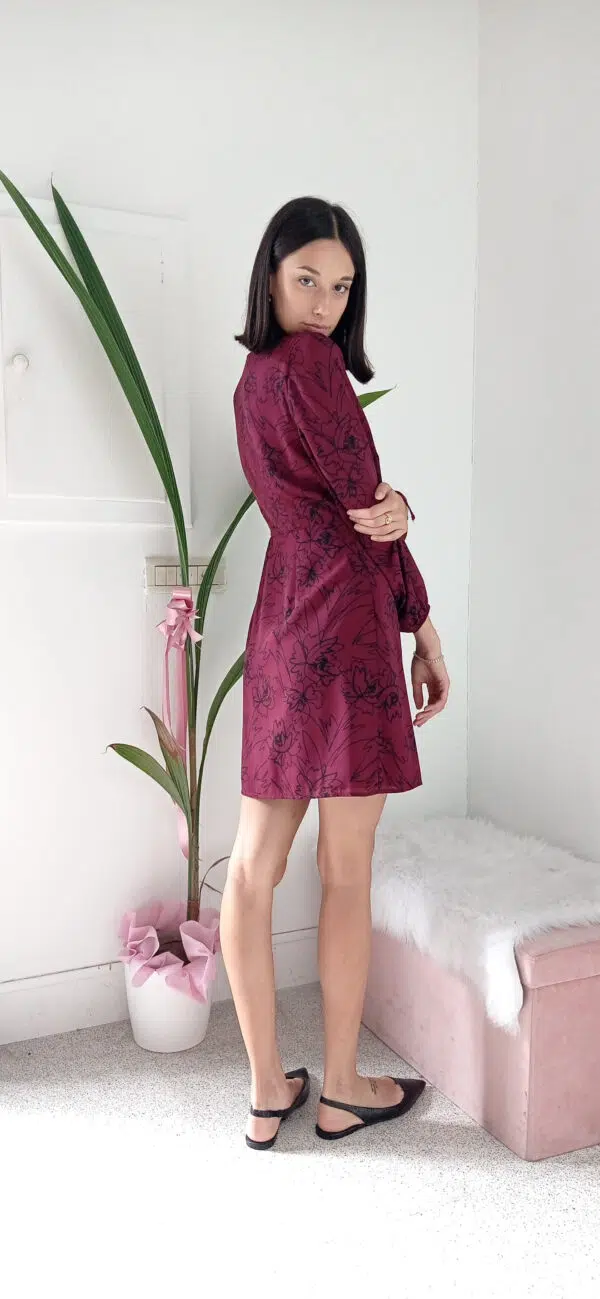 Abito a Portafoglio Lolita: Eleganza e Comfort per Autunno e Inverno