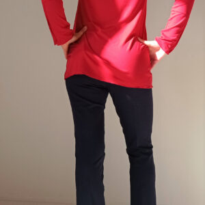 Maglia donna primavera/estate in viscosa con collo sciallato e bottoni sui polsini