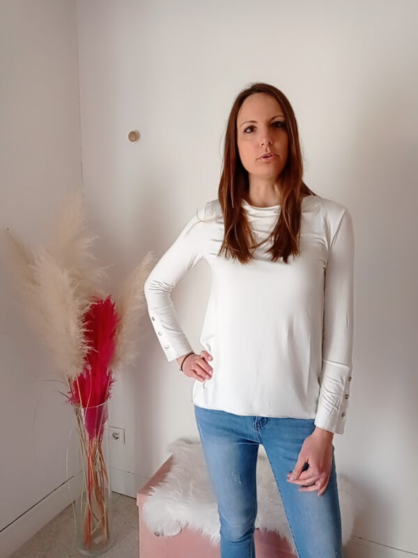 Maglia donna primavera/estate in viscosa con collo sciallato e bottoni sui polsini