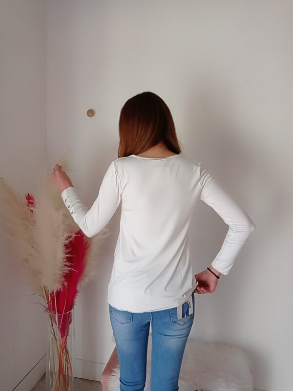 Maglia donna primavera/estate in viscosa con collo sciallato e bottoni sui polsini