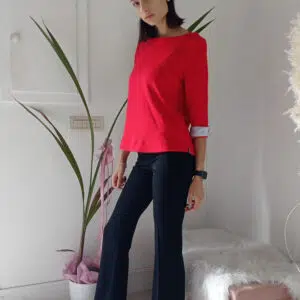 Maglia Mezza Stagione in Misto Viscosa - Eleganza e Comfort in Stile Classico