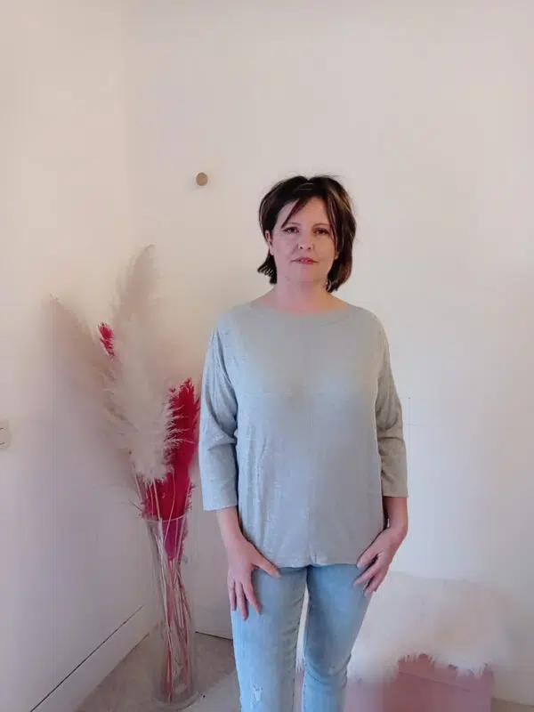 Maglia blusa in cotone e modal primavera estate: scopri come abbinarla per un look trendy e fresco