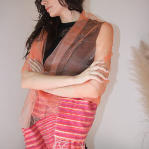 Foulard in Organza Arancione: Aggiungi un tocco di Sole al tuo Look Elegante