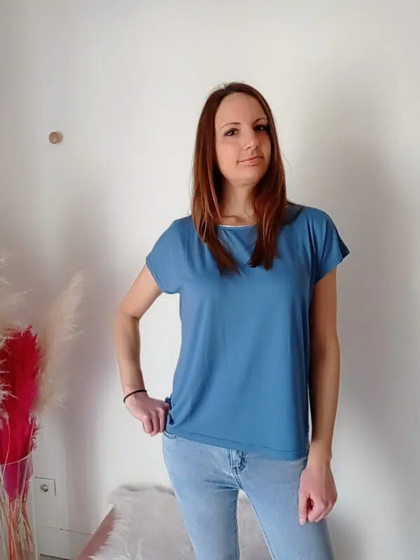 Blusa a mezze maniche in morbida viscosa con collo rifinito in argento - Bianco, Jeans e Amarena