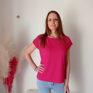 Blusa a mezze maniche in morbida viscosa con collo rifinito in argento - Bianco, Jeans e Amarena