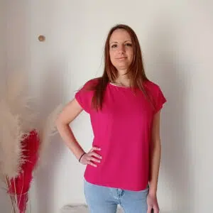 Blusa a mezze maniche in morbida viscosa con collo rifinito in argento - Bianco, Jeans e Amarena