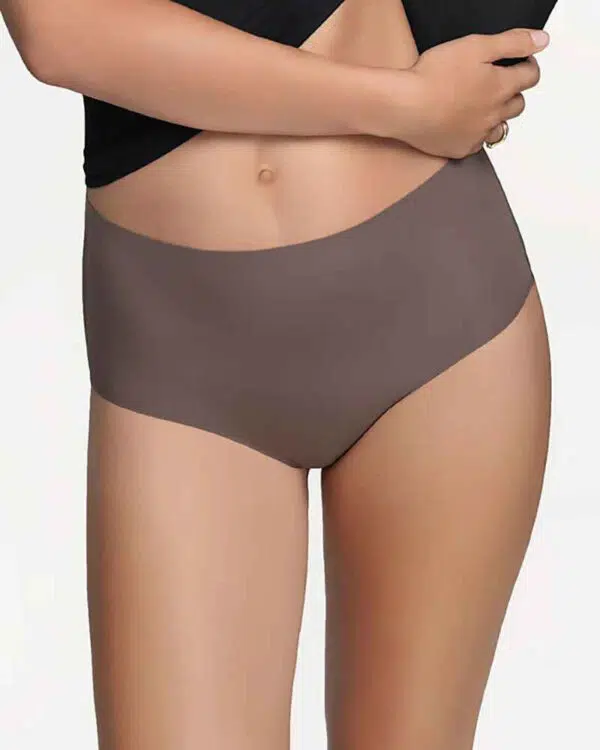 Slip Universali Adatti a Tutte le Taglie - Confortevolezza Ineguagliabile per un Look Impeccabile