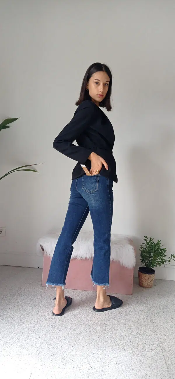 Giacca Nera Elegante - Versatile per Outfit Formali e Casual