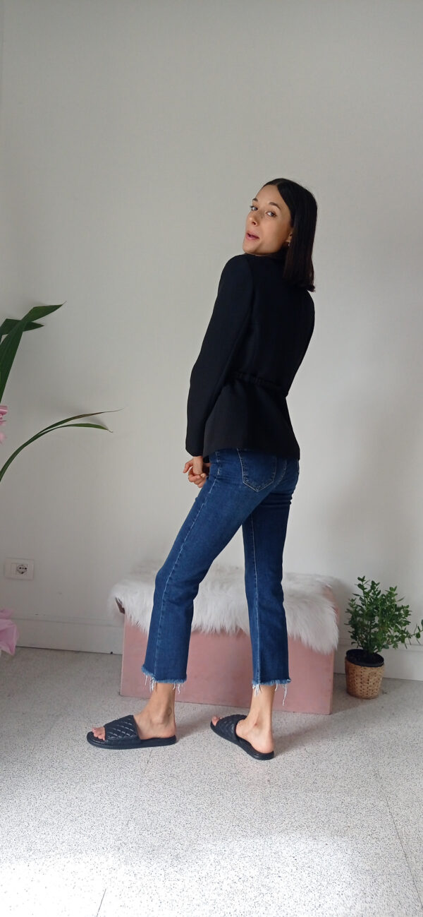 Giacca Nera Elegante - Versatile per Outfit Formali e Casual