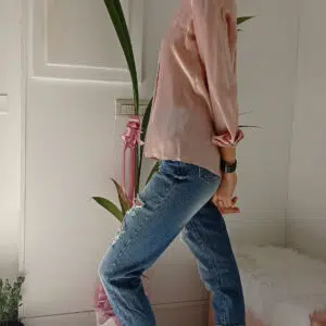 Camicia Elegante in Raso di Viscosa: Raffinatezza e Comfort in Ogni Tonalità!