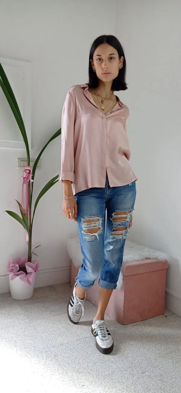 Camicia Elegante in Raso di Viscosa: Raffinatezza e Comfort in Ogni Tonalità!