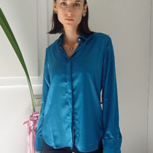 Camicia di Lusso in Raso di Viscosa: Eleganza e Stile in Viola e Ottanio!