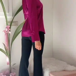 Camicia di Lusso in Raso di Viscosa: Eleganza e Stile in Viola e Ottanio!