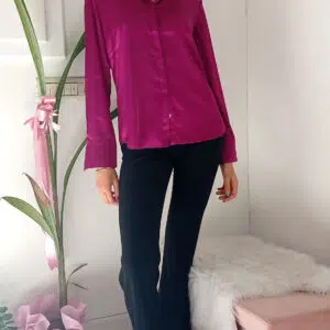 Camicia di Lusso in Raso di Viscosa: Eleganza e Stile in Viola e Ottanio!