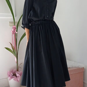 Camicia Oversize in Cotone: Eleganza e Comfort in Marrone e Nero!