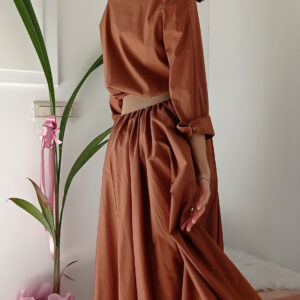 Camicia Oversize in Cotone: Eleganza e Comfort in Marrone e Nero!