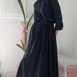 Camicia Oversize in Cotone: Eleganza e Comfort in Marrone e Nero!