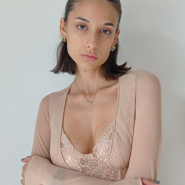 Body in Pizzo Effetto 'Vedo Non Vedo' - Romantico e Bohémien, Perfetto da Solo o Come Sottogiacca
