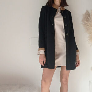 Cappotto di Maglia Nero con Bordo Marrone Chiaro - Caldo e Morbido in Misto Viscosa