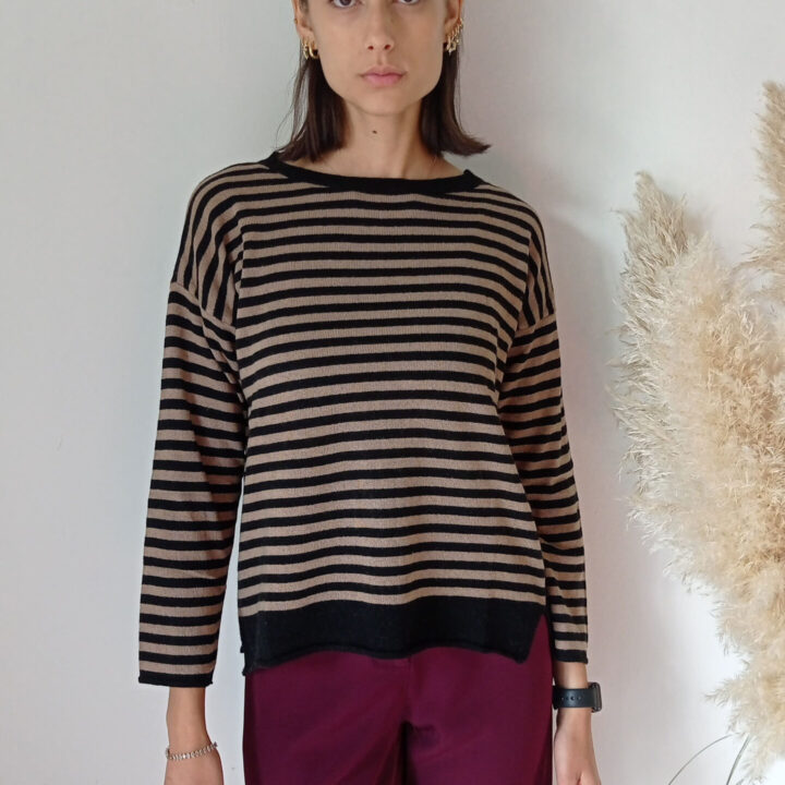 Maglia Morbida a Righe in Misto Cashmere - Comfort e Stile in S, M, L