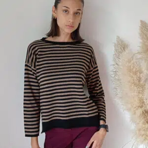 Maglia Morbida a Righe in Misto Cashmere - Comfort e Stile in S, M, L