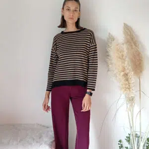 Maglia Morbida a Righe in Misto Cashmere - Comfort e Stile in S, M, L