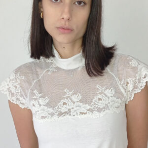 Sottogiacca Mezzo Collo con Dettaglio in Pizzo - Eleganza Romantica in Avorio e Color Jeans