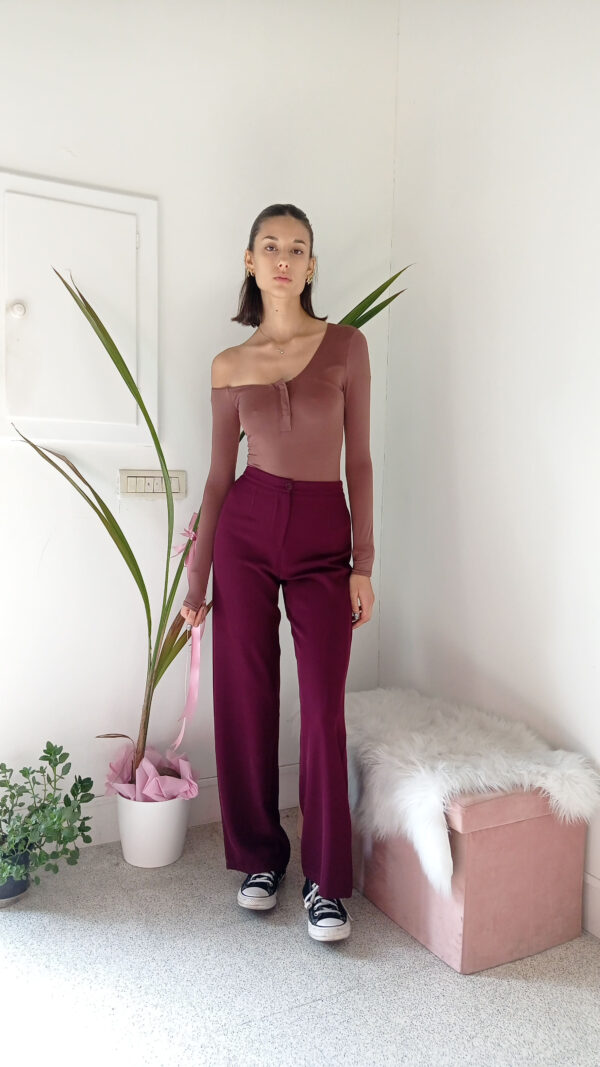 Eleganza Raffinata: Pantalone a Palazzo Bordeaux - Taglie S a XL