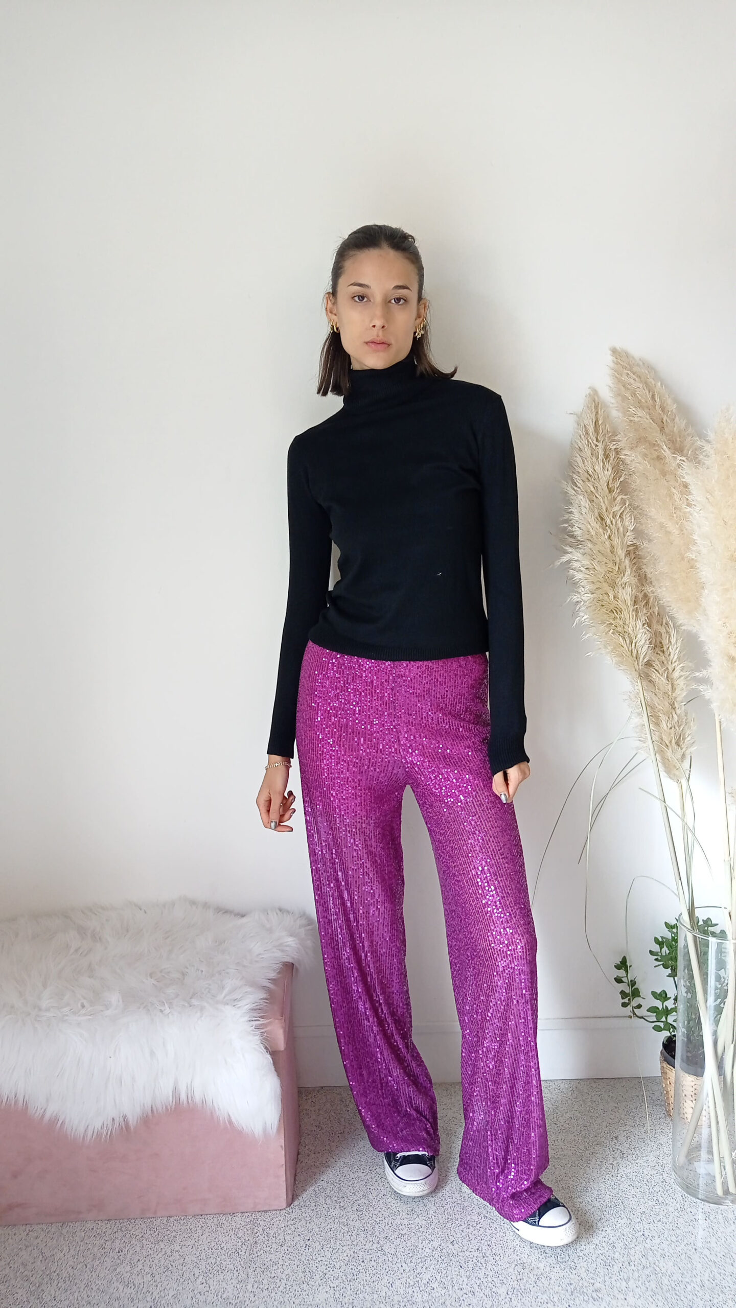 Pantaloni a Palazzo in Paillettes – Disponibili in 3 Colori, Taglia Unica per una Vestibilità Perfetta Pantaloni a Palazzo in Paillettes - Disponibili in 3 Colori, Taglia Unica per una Vestibilità Perfetta