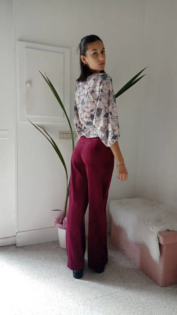 Blusa in Raso Nero Elegante Primavera - Versatile per Cerimonie e Ufficio - Disponibile in S, M, L, XL
