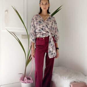 Blusa in Raso Nero Elegante Primavera - Versatile per Cerimonie e Ufficio - Disponibile in S, M, L, XL