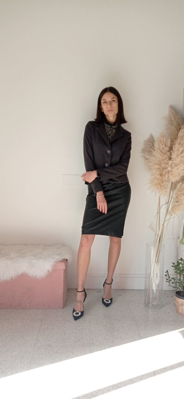 Longuette Elegante in Pelle e Stretch - Versatilità e Stile dalla Taglia 40 alla 46