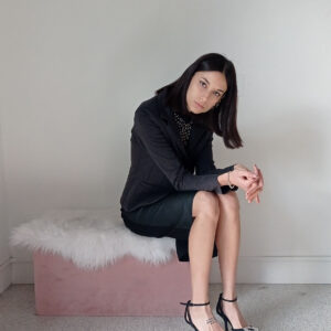 Longuette Elegante in Pelle e Stretch - Versatilità e Stile dalla Taglia 40 alla 46