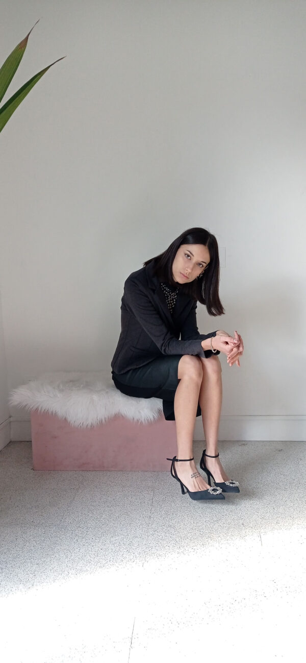 Longuette Elegante in Pelle e Stretch - Versatilità e Stile dalla Taglia 40 alla 46