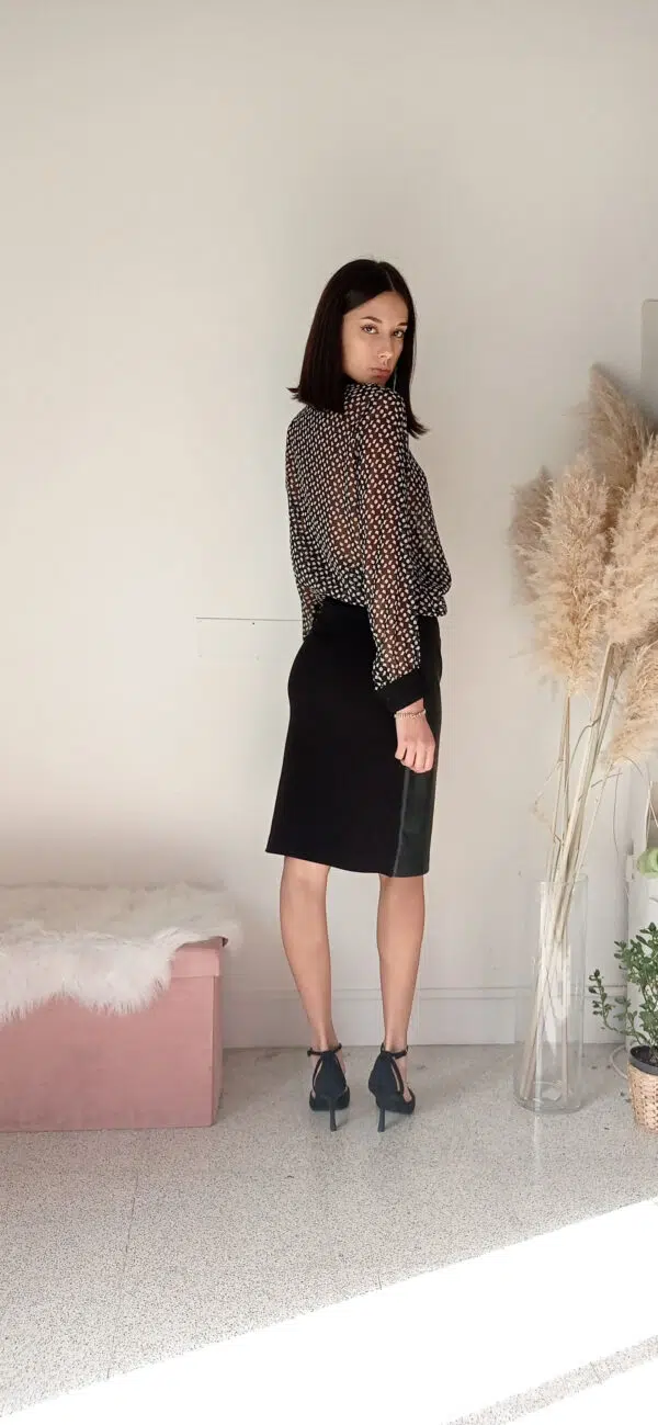 Blusa Elegante Bianco e Nero con Tocco di Lurex - Leggerezza e Stile dalla S alla XXL