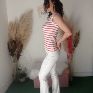 Maglia a Righe Bianche e Rosse - Stile Estivo e Versatile