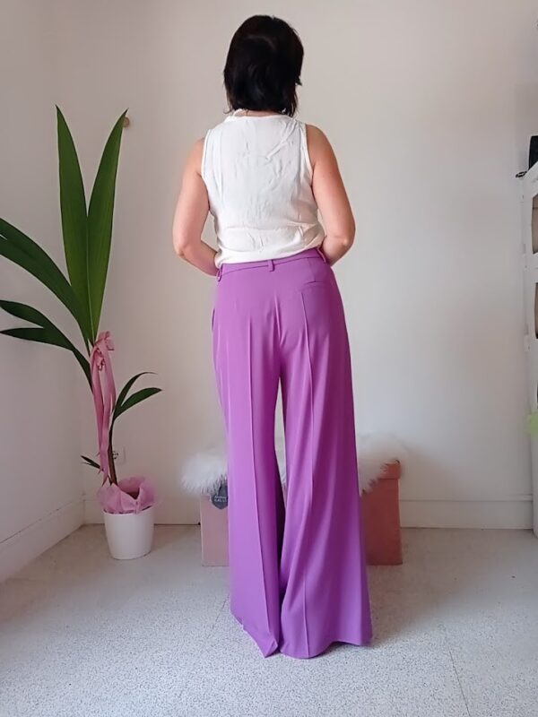 Pantalone Largo Donna Lavanda - Stile e Versatilità