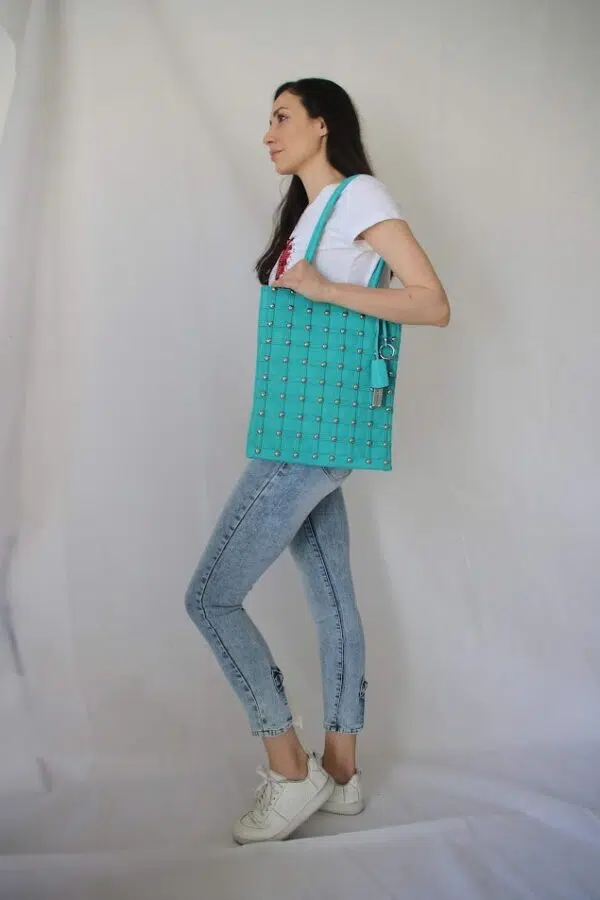 Borsa Shopper Turchese con Dettagli - Eleganza e Funzionalità per Tutti i Giorni