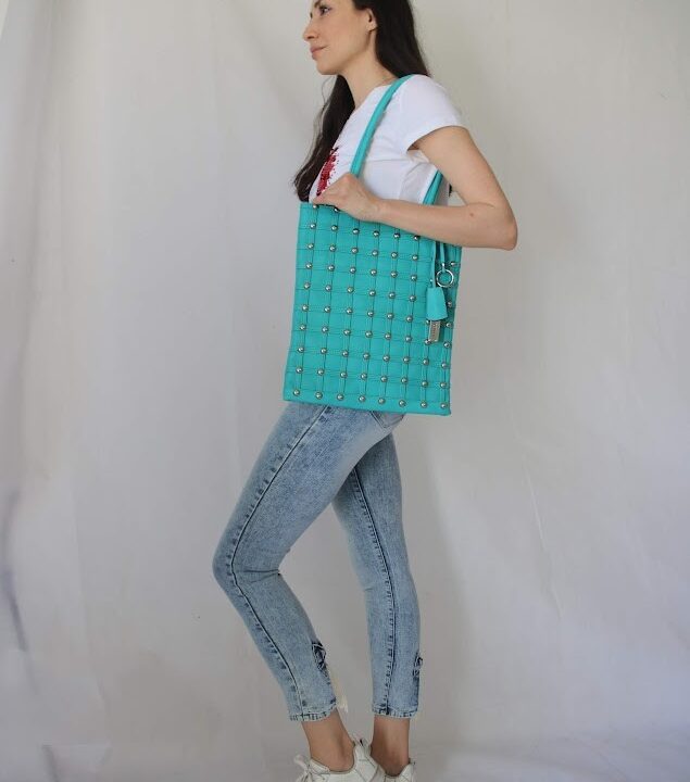 Borsa Shopper Turchese con Dettagli - Eleganza e Funzionalità per Tutti i Giorni