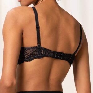 Reggiseno Senza Ferretto in Pizzo - Sostegno e Seduzione in Unico Capo