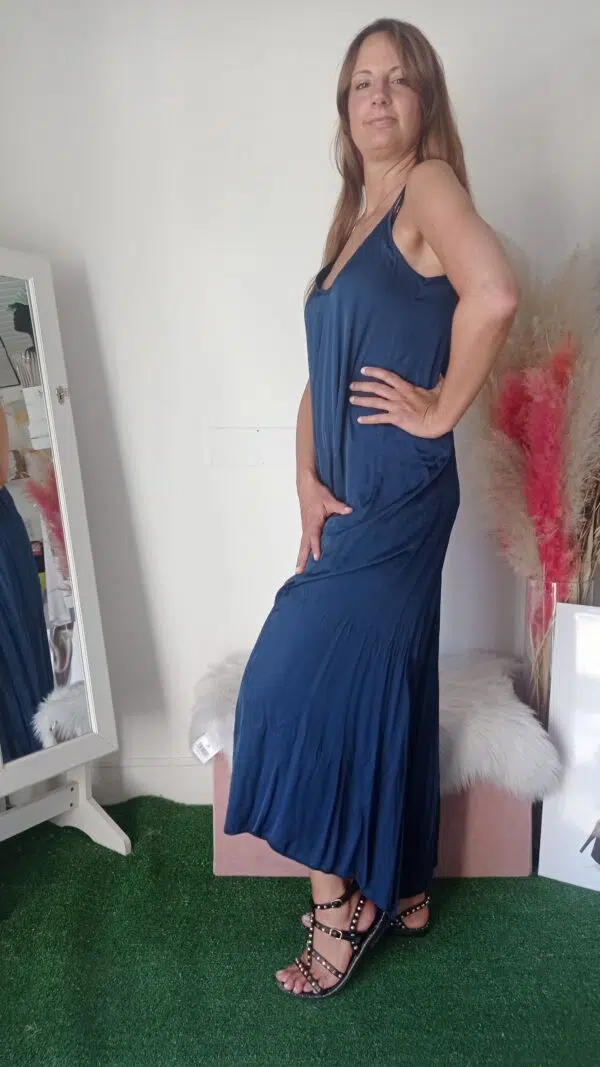 Tuta Maxi in Viscosa Elegante - Disponibile in Blu e Oro