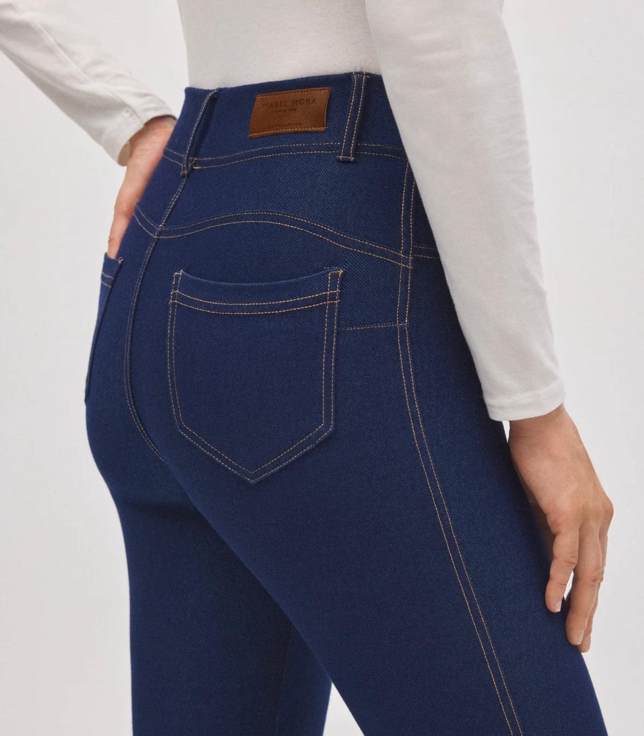 WhatsApp Image 2025-12-13 at 13.25.57 (3)