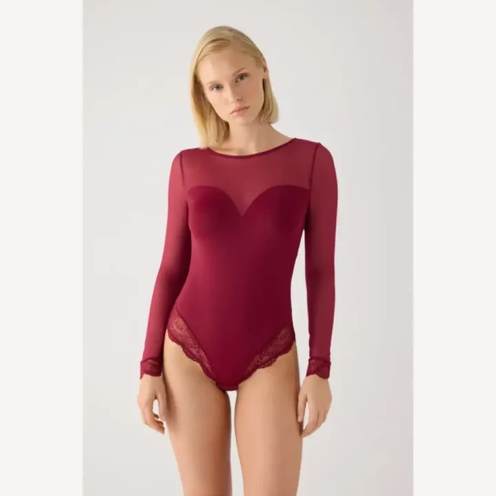 Body donna in pizzo con maniche lunghe e schiena aperta