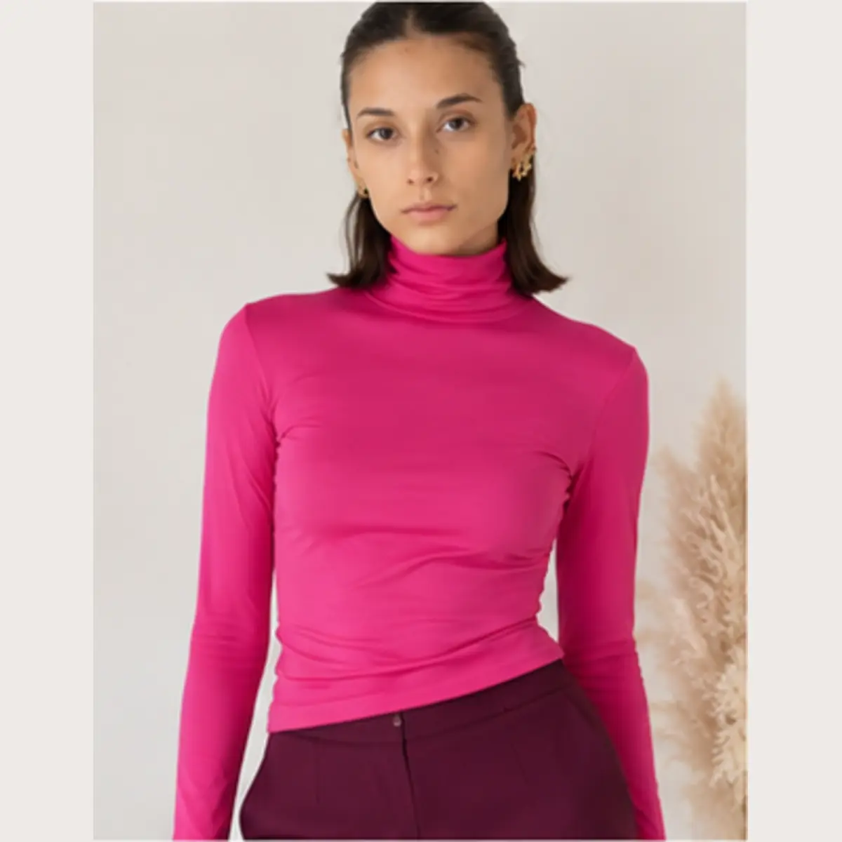 maglia-dolcevita-donna-fucsia-fronte